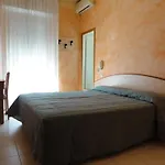 Letizia Hotel 3*