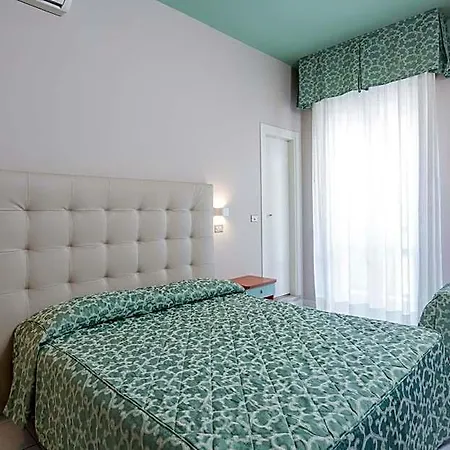 Letizia 3*