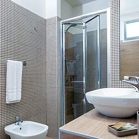 Hotel Letizia 3*