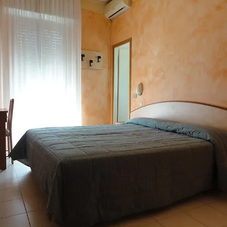 Letizia Hotel 3*